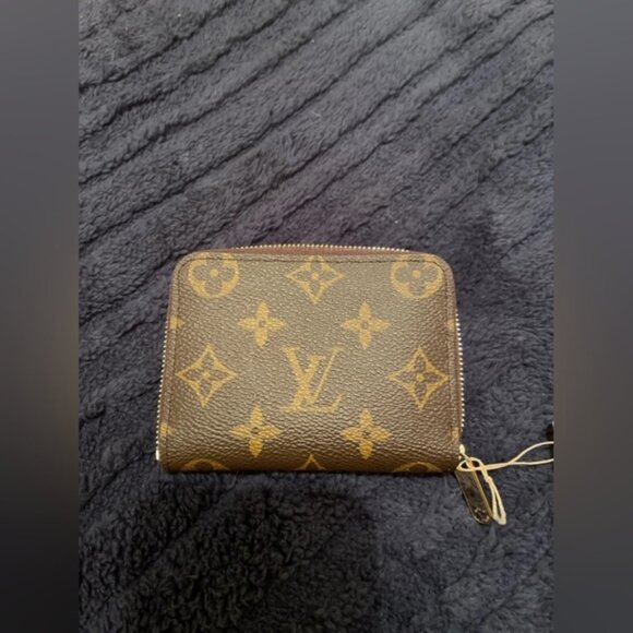 Louis Vuitton Zippy Coin Purse - Picture 2 of 9